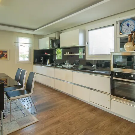 Villa Crescent Twins- Blue