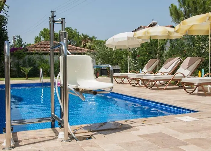 Crescent Twins- Blue * Dalyan