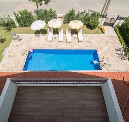 빌라 Crescent Twins- Blue 달리안