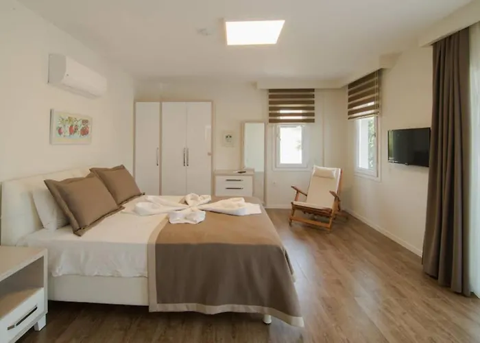 Crescent Twins- Blue Dalyan