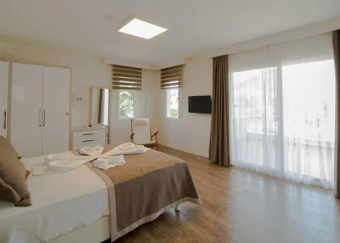 Villa Crescent Twins- Blue